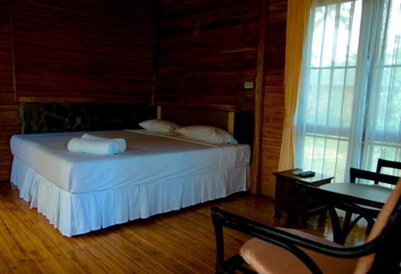 Sai Ngam Beach Resort Pathio Екстер'єр фото